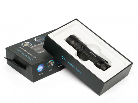 Ручной фонарь SKYWOODS MYSTIC, 1000 люмен, USB-Type C, холодный свет, IP67